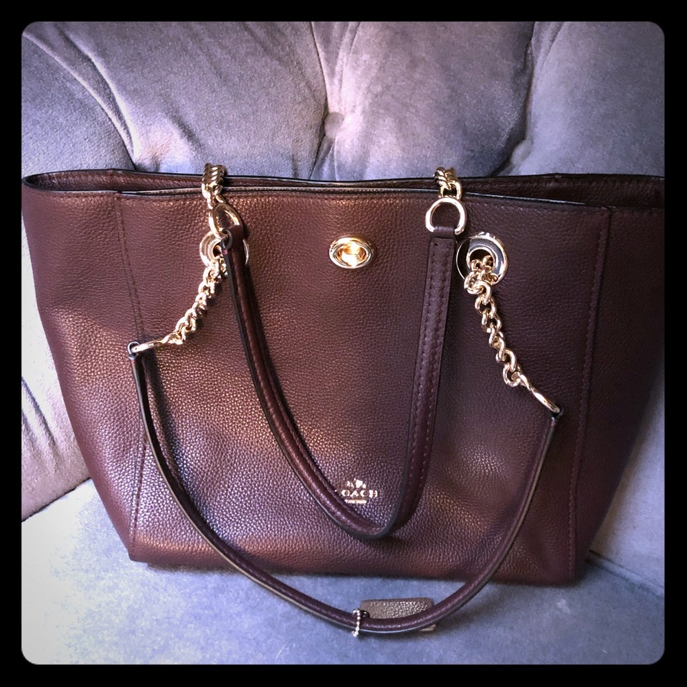 COACH | Turnlock Chain Leather Tote - Oxblood